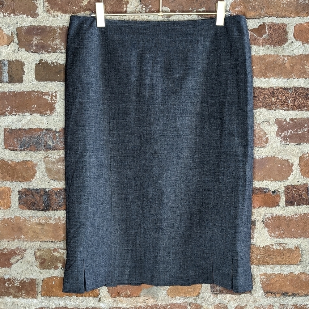 Talbots Size 6 Gray Wool‎ Blend Fully Lined Pencil Skirt w/ Pleated Bottom Edge
